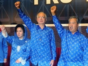 Malaysia’s Prime Minister Najib Tun Razak (centre) (Source: Getty)